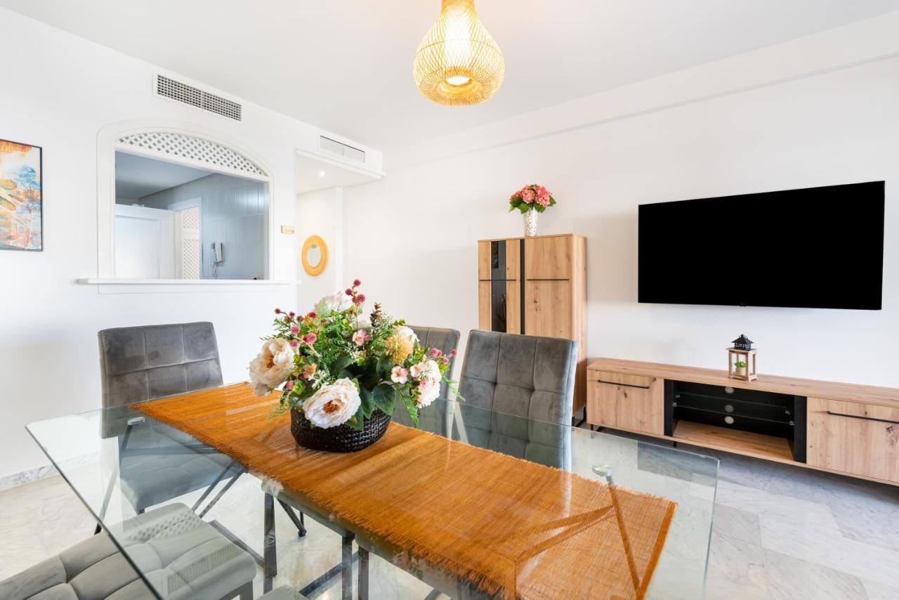 Wintowinrentals Apartamento De Lujo En Medio De Puerto Marina. Benalmádena Kültér fotó